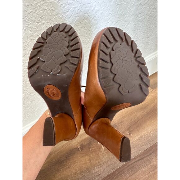 Kork-Ease Brown Leather Heels - Picture 7 of 7